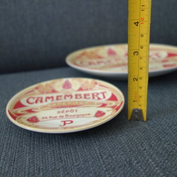 Set of an 8 inch and 5 inch Deposee Camembert Depot BIA Oven Safe Ceramic Plates - Picture 4 of 7